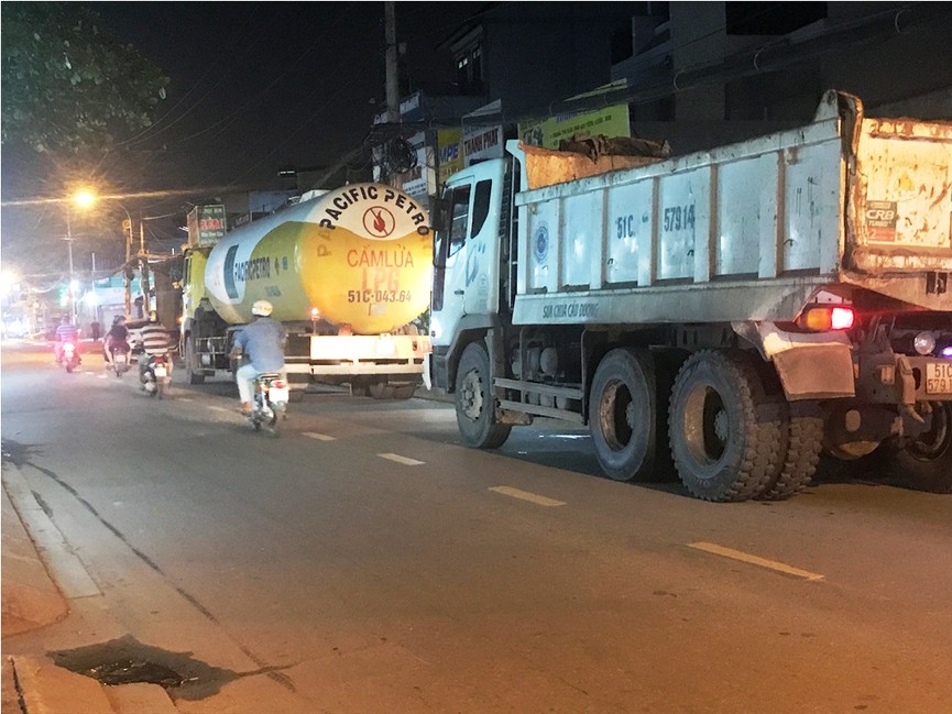 Xử lý hàng loạt 'hung thần' náo loạn đường phố TPHCM - ảnh 1