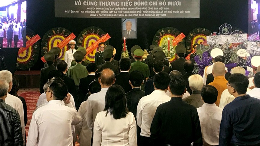Trang nghiêm lễ viếng nguyên Tổng Bí thư Đỗ Mười tại TPHCM - ảnh 7