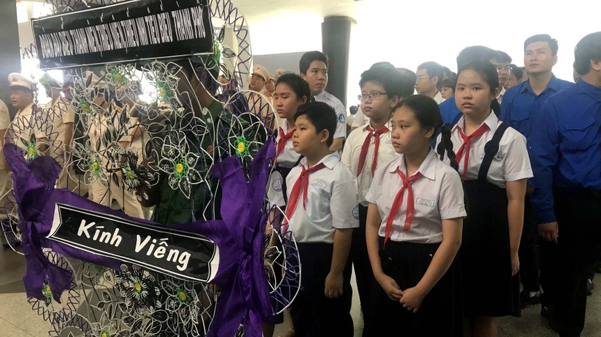 Trang nghiêm lễ viếng nguyên Tổng Bí thư Đỗ Mười tại TPHCM - ảnh 10