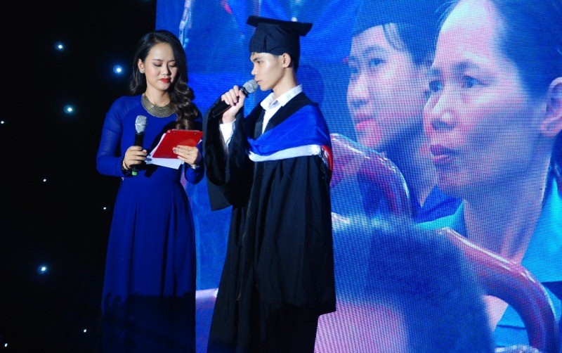 Hình ảnh ấn tượng tại Lễ trao học bổng Nâng bước thủ khoa 2018 - ảnh 3