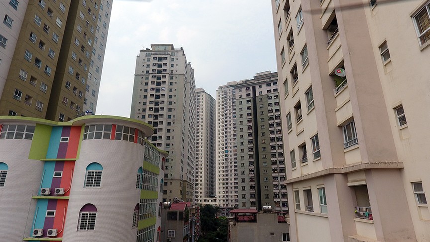 Bay trên 'rừng' cao ốc Hà Nội những ngày nắng nóng đỉnh điểm - ảnh 3