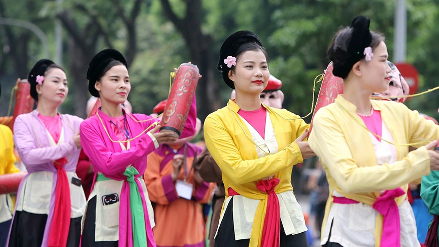 Cận cảnh lễ hội đường phố 'Tinh hoa Hà Nội - Hội tụ và Tỏa sáng' - ảnh 12