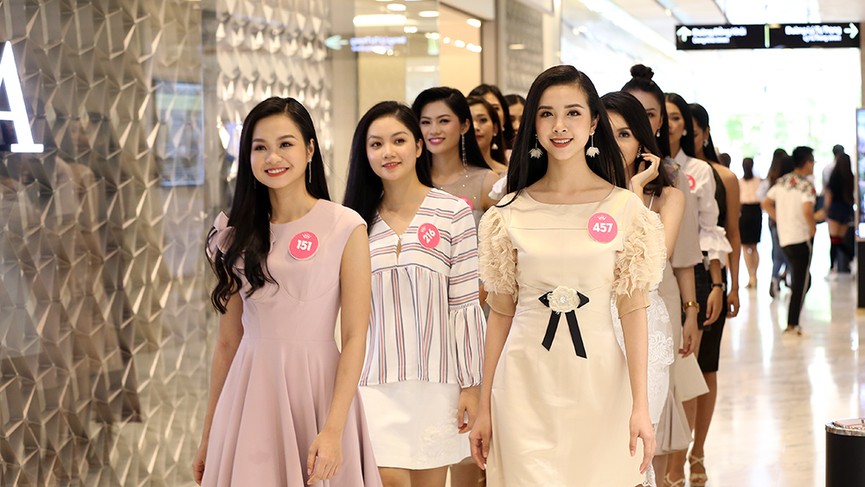 Vào nơi chế tác vương miện Hoa hậu Việt Nam - ảnh 1