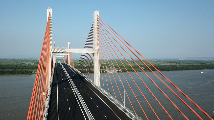 Chiêm ngưỡng cây cầu hơn 7.000 tỷ đồng nối liền Hải Phòng - Quảng Ninh - Ảnh 11.