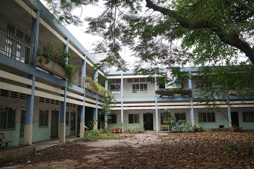 trường học bị hỏ hoang giữa sài gòn, học sinh thiếu chỗ học trường học bỏ hoang - ảnh 3