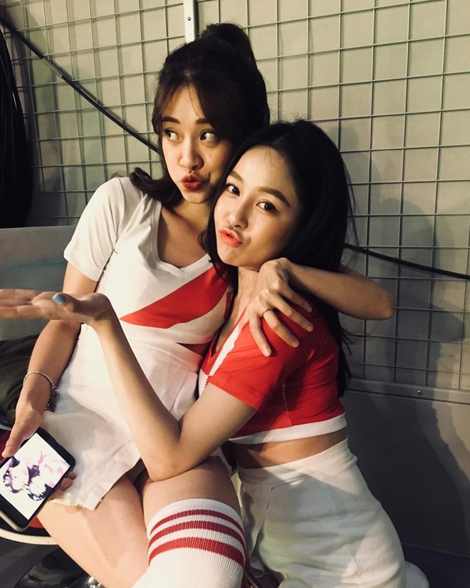 Nhìn gần dàn hot girl khoe sắc cổ vũ World Cup 2018 - ảnh 4