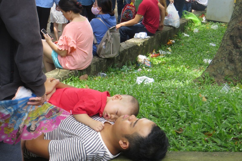 Dân Sài Gòn chen nhau ngạt thở ở Thảo Cầm Viên chơi lễ 2/9 - ảnh 25