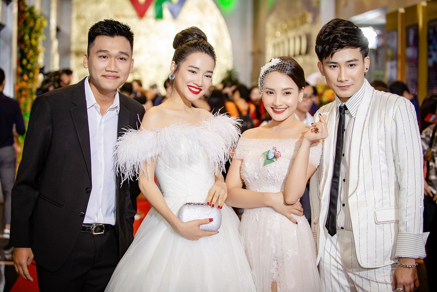 Bảo Thanh tình tứ bên 'Mr Cần Trô' trên thảm đỏ VTV Awards - ảnh 10