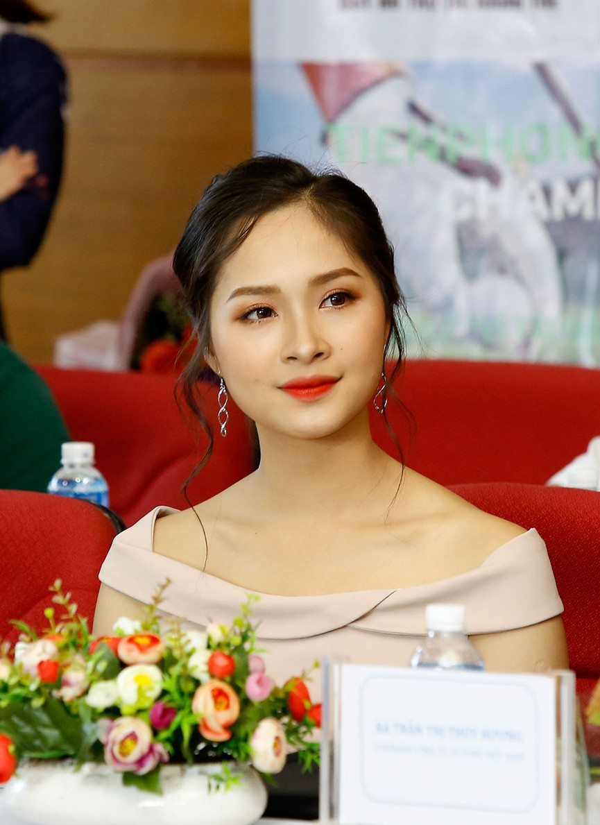 Các Hoa hậu, người đẹp háo hức với Tiền Phong Golf Championship 2018 - ảnh 6