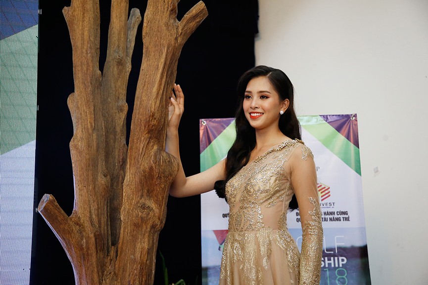 Các Hoa hậu, người đẹp háo hức với Tiền Phong Golf Championship 2018 - ảnh 3