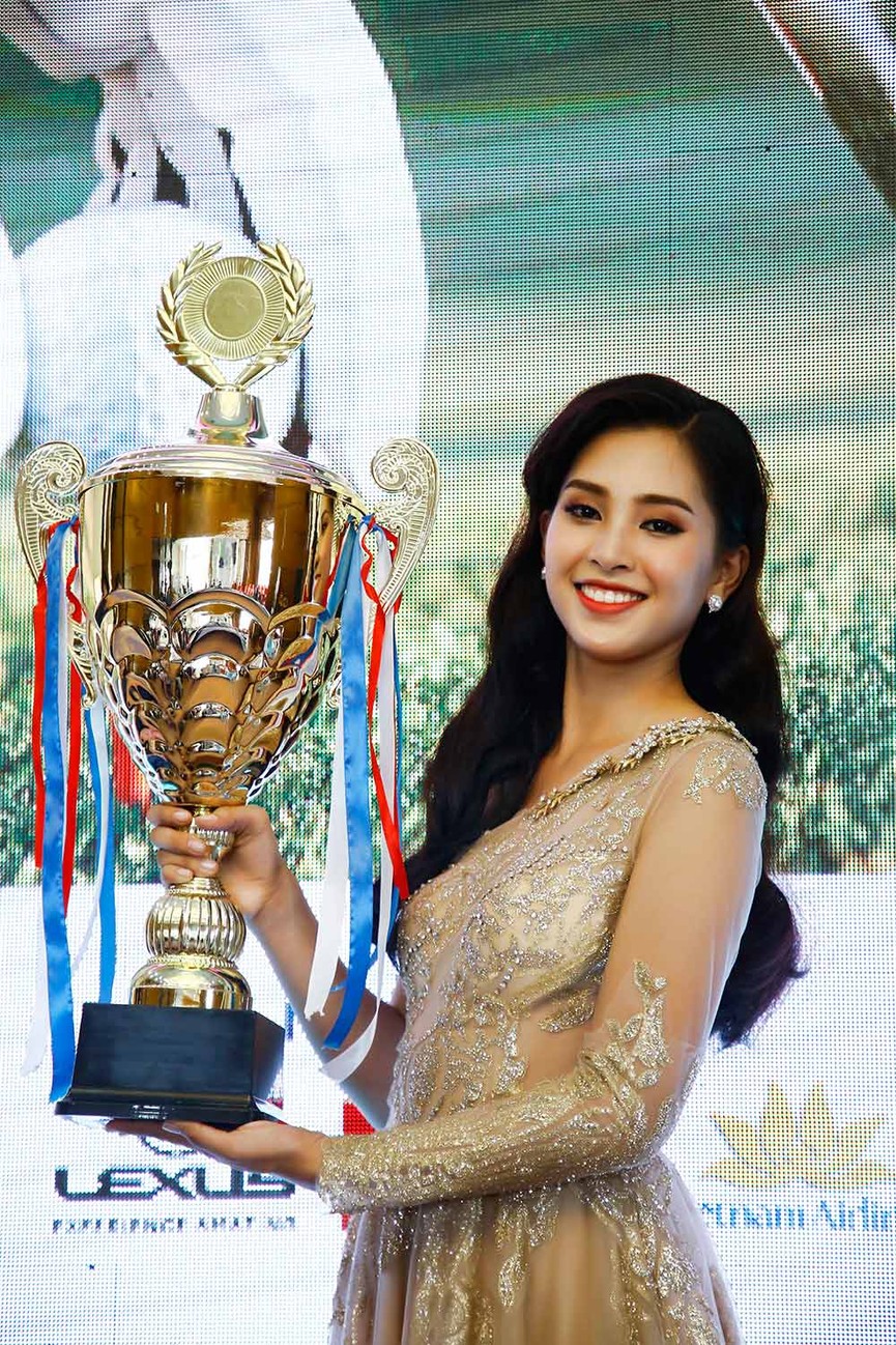 Các Hoa hậu, người đẹp háo hức với Tiền Phong Golf Championship 2018 - ảnh 9