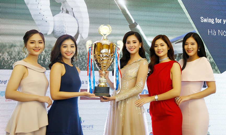 Các Hoa hậu, người đẹp háo hức với Tiền Phong Golf Championship 2018 - ảnh 10