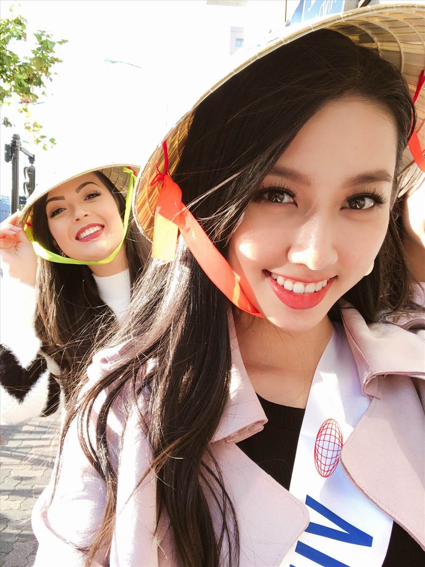 Thuỳ Tiên tặng nón lá, ghi điểm thân thiện ở Hoa hậu Quốc tế 2018 - ảnh 7