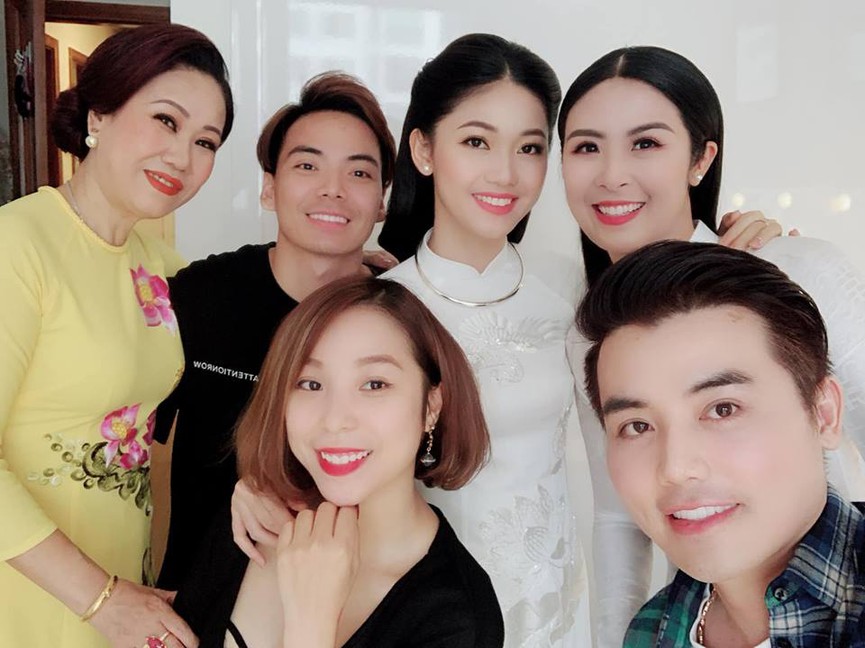 Dàn Hoa hậu, Á hậu rạng rỡ trong lễ ăn hỏi Á hậu Thanh Tú - ảnh 3