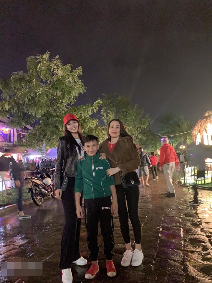 Dàn Hoa hậu, Á hậu náo nức chào đón năm mới 2019 - ảnh 5