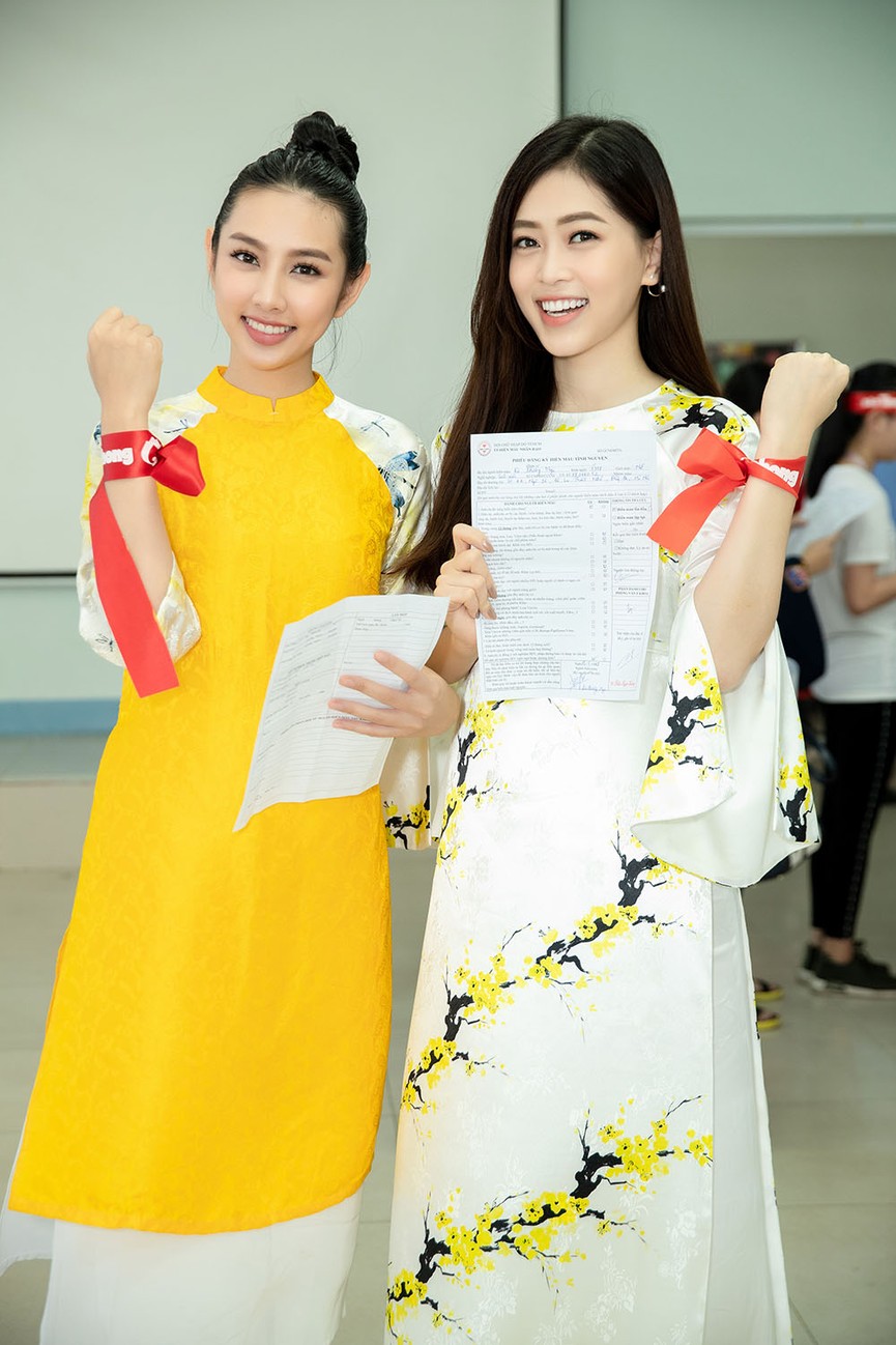 Á hậu Phương Nga, Người đẹp Thuỳ Tiên rạng rỡ tại ngày Chủ Nhật Đỏ - ảnh 12