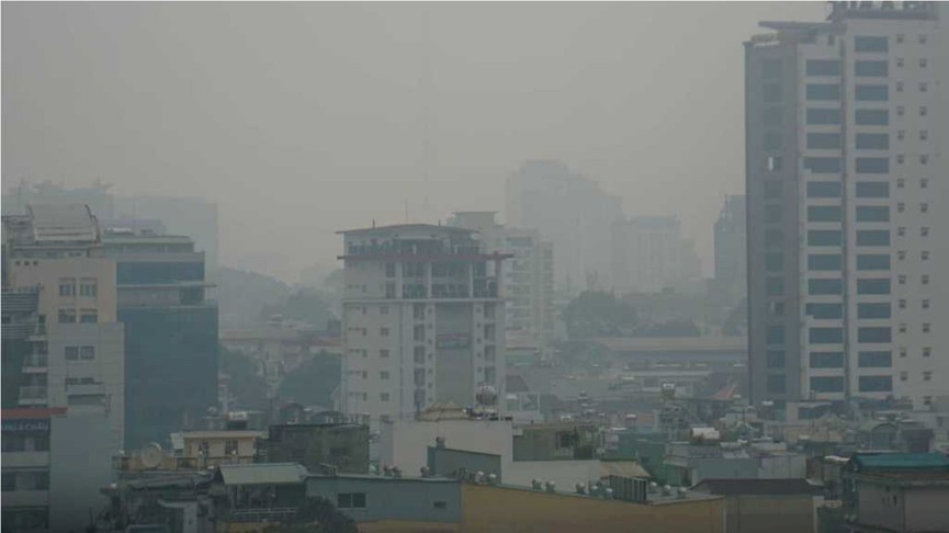 TPHCM chìm trong sương mù, mờ ảo như trời Đà Lạt - ảnh 6