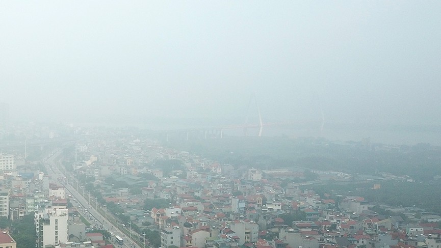 Hà Nội mịt mù trong sương sớm - ảnh 3