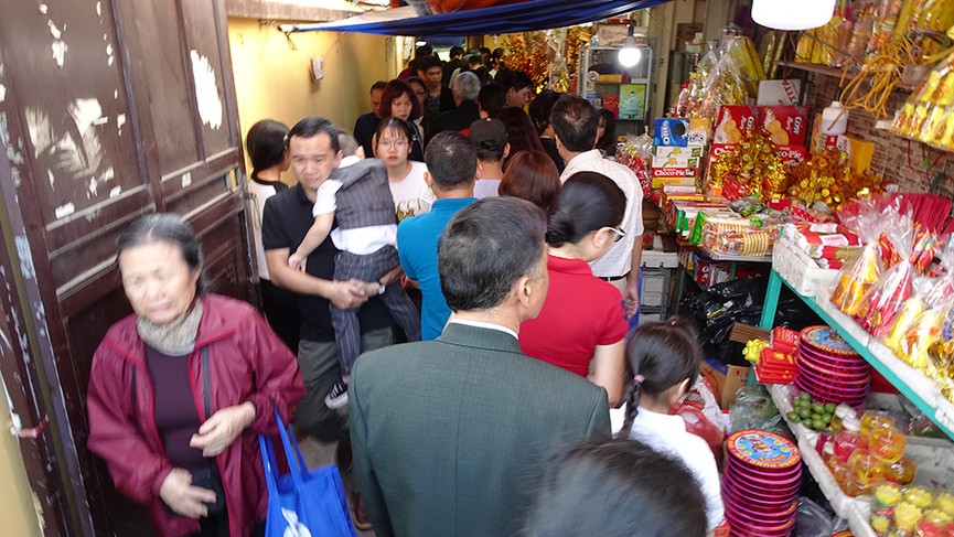 Tổ đình Phúc Khánh nườm nượp người đi lễ ngày đầu năm mới - ảnh 2