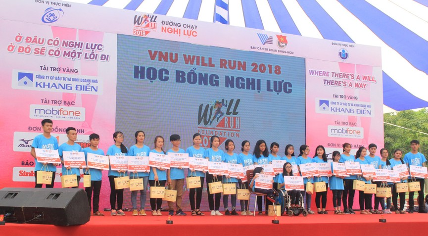 Trao 30 suất học bổng Nghị lực đến các HSSV vượt khó vươn lên - ảnh 6