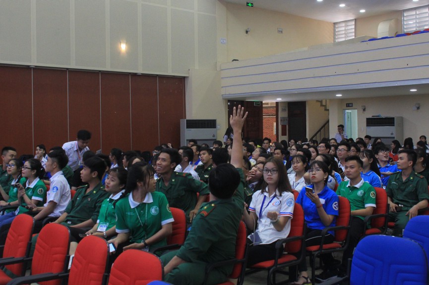 Sinh viên TPHCM tự hào truyền thống Biên phòng Việt Nam - ảnh 3