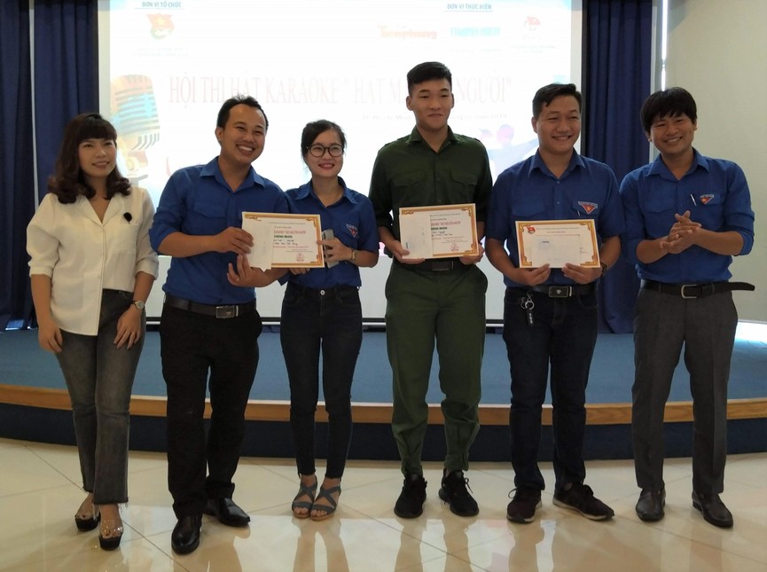 Vui tươi Hội thi