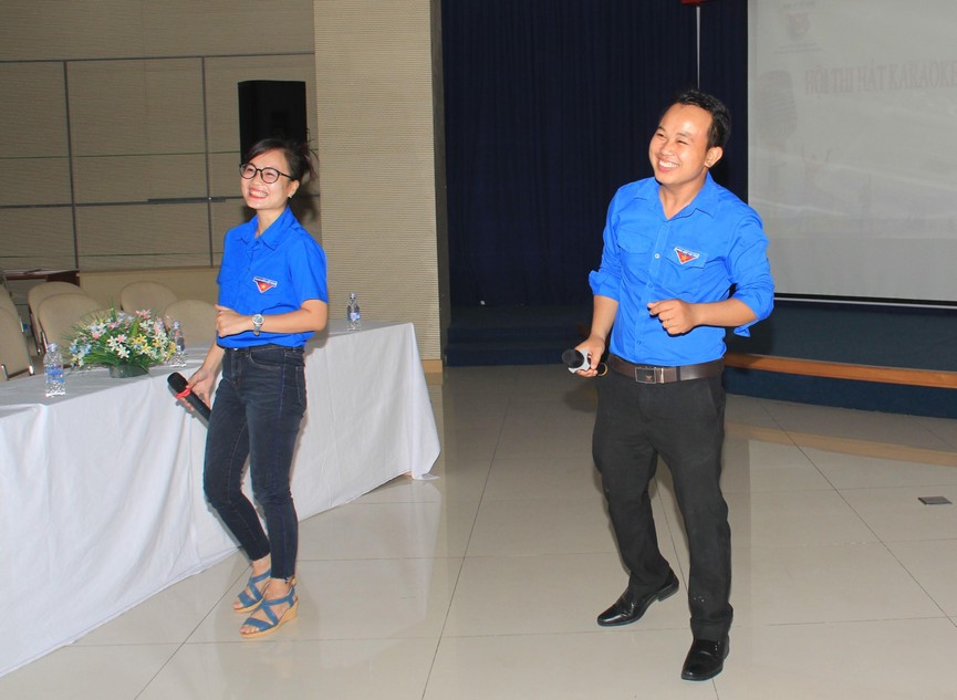 Vui tươi Hội thi