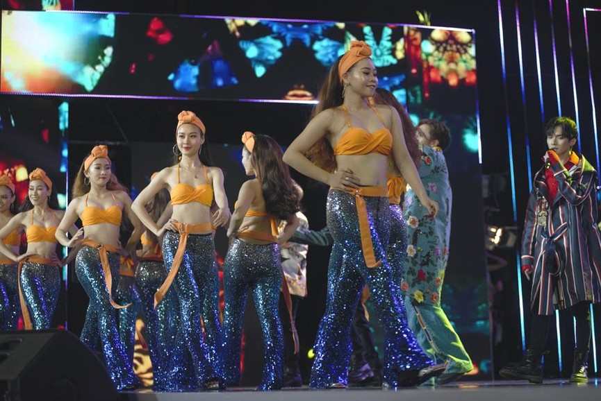 Ấn tượng đêm trình diễn Chung khảo phía Nam Miss World Vietnam 2019 - ảnh 7