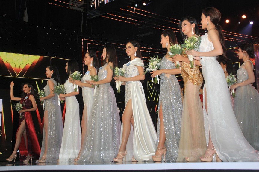 Ấn tượng đêm trình diễn Chung khảo phía Nam Miss World Vietnam 2019 - ảnh 15