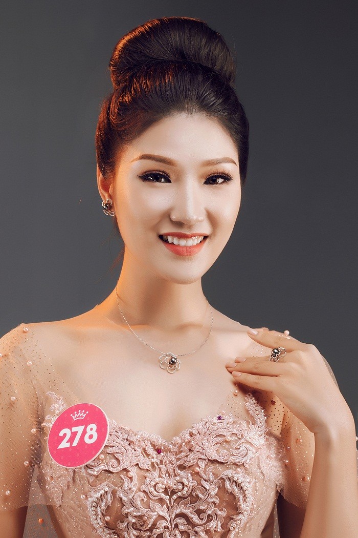 Thí sinh HHVN 2018 diện đầm dạ hội, đeo trang sức ngọc trai đẳng cấp - ảnh 11