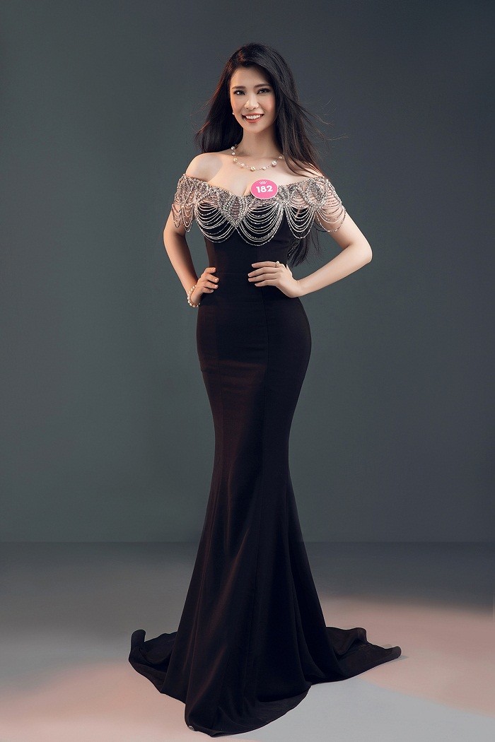 Thí sinh HHVN 2018 diện đầm dạ hội, đeo trang sức ngọc trai đẳng cấp - ảnh 18