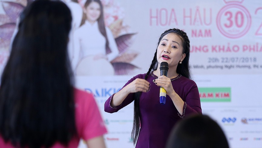 Thí sinh HHVN bật khóc khi nghe NSND Hồng Lựu hát ví dặm - ảnh 6