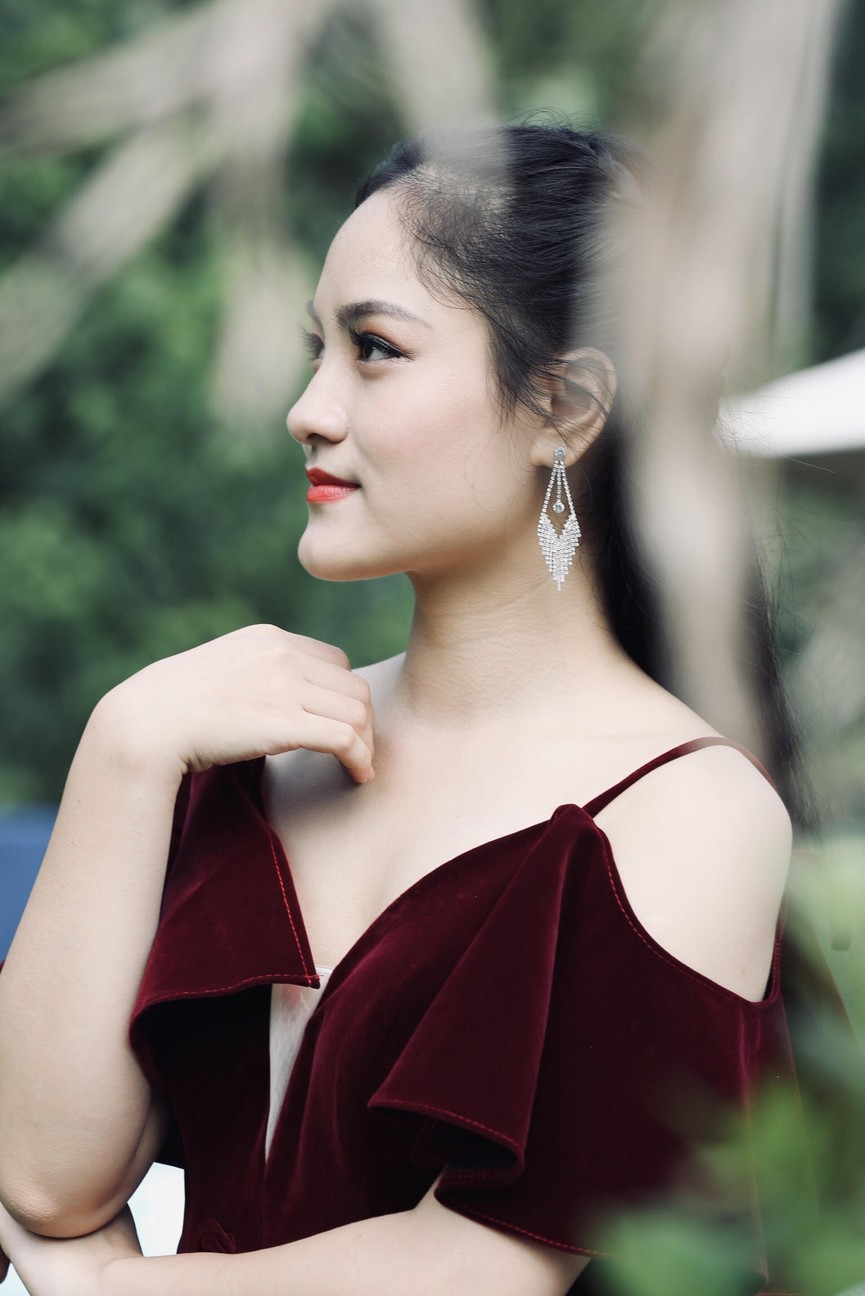Cô ca sĩ trẻ truyền cảm hứng tích cực đến mọi người - ảnh 2