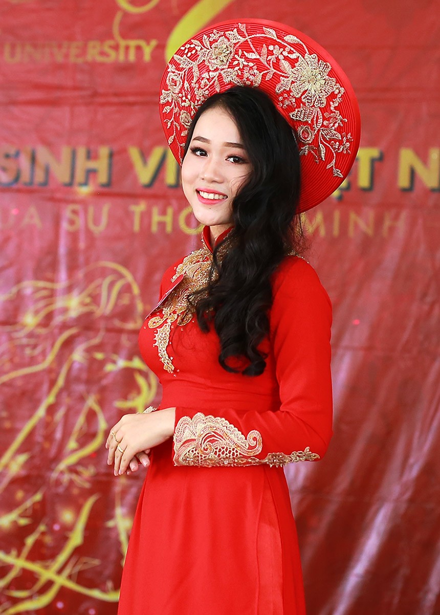 Nữ sinh đại ngàn Tây Nguyên và thành phố biển Nha Trang khoe sắc - ảnh 12