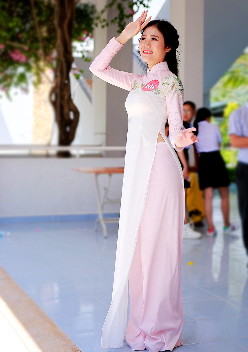 Nữ sinh đại ngàn Tây Nguyên và thành phố biển Nha Trang khoe sắc - ảnh 4