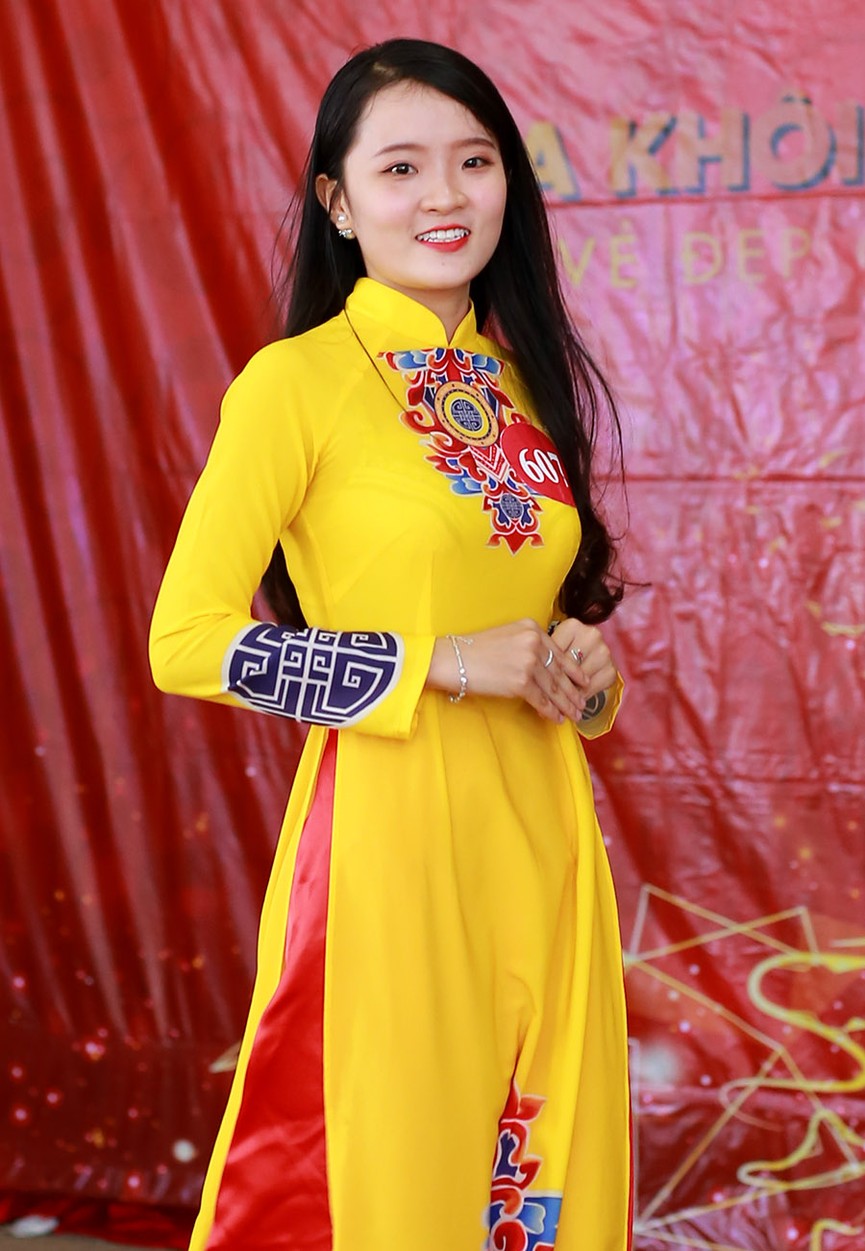 Nữ sinh đại ngàn Tây Nguyên và thành phố biển Nha Trang khoe sắc - ảnh 13