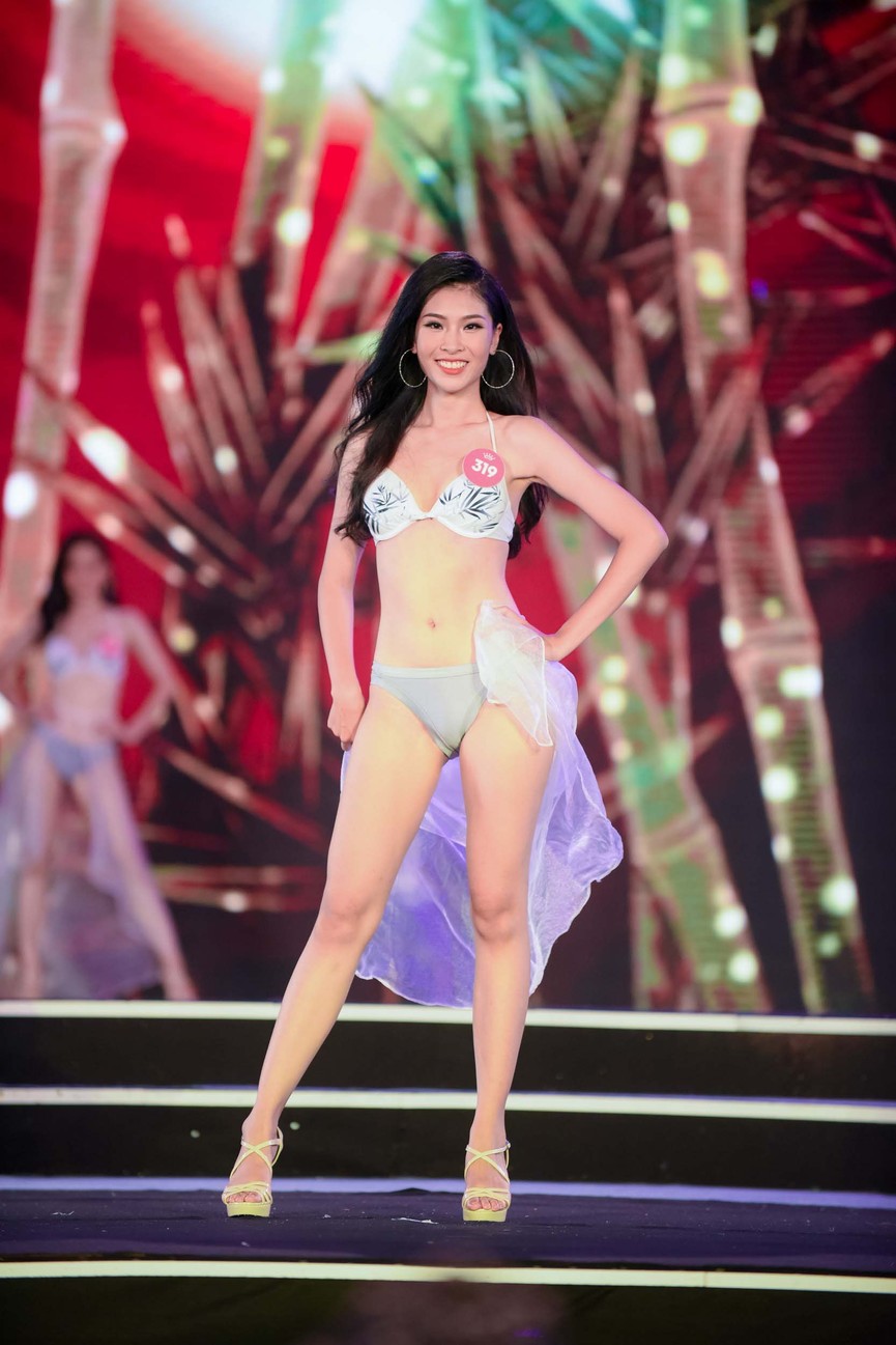 Thí sinh phía Bắc HHVN 2018 gợi cảm với bikini - ảnh 14