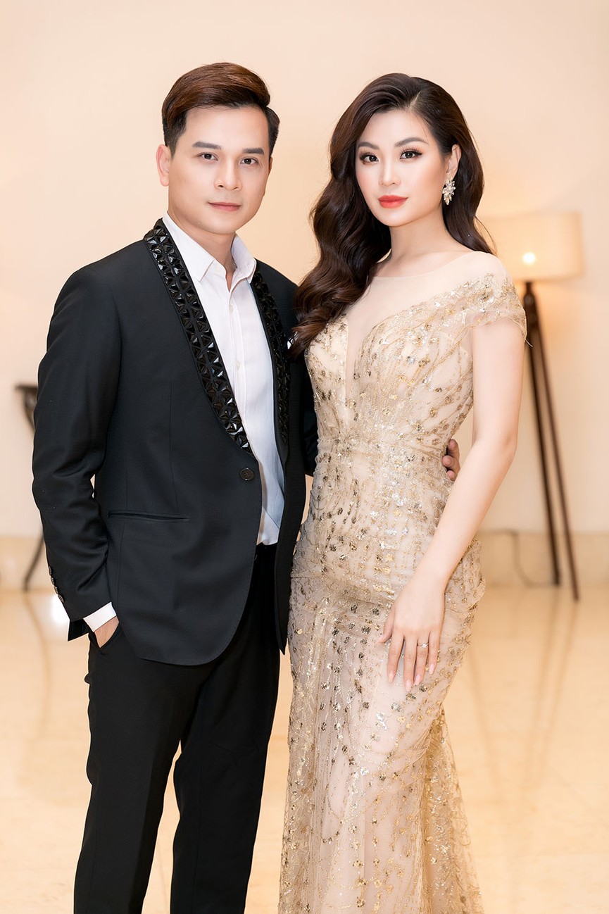 Á hậu Diễm Trang lộng lẫy với đầm đuôi cá, hội ngộ MC Danh Tùng - ảnh 8