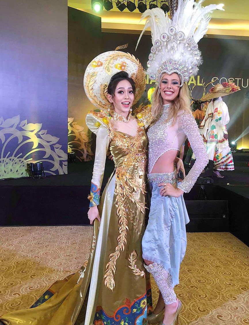 Phương Nga lộng lẫy trong hậu trường phần thi trang phục dân tộc - ảnh 10