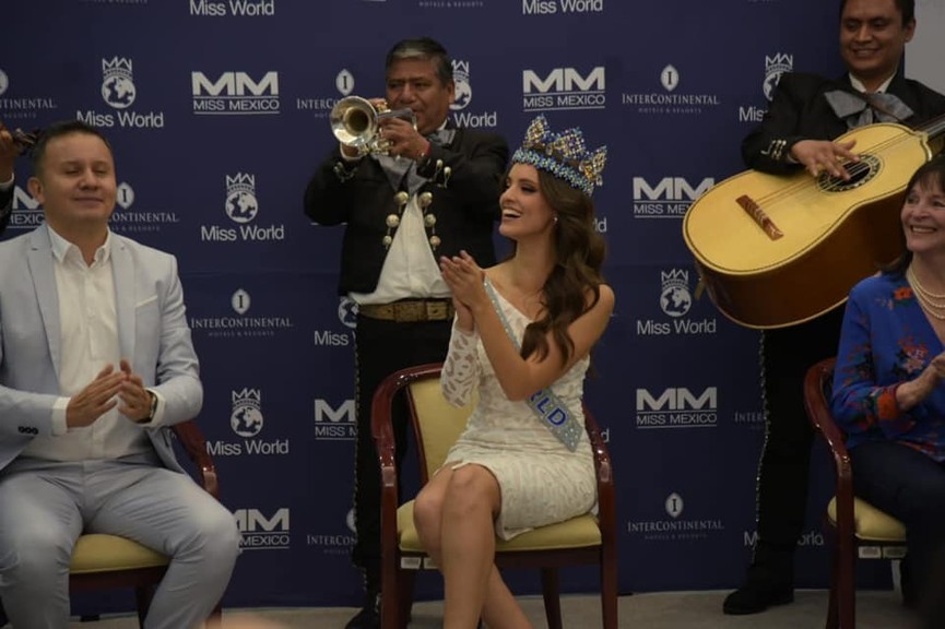 Hoa hậu thế giới 2018 được tổng thống Mexico chào đón khi về nước - ảnh 8