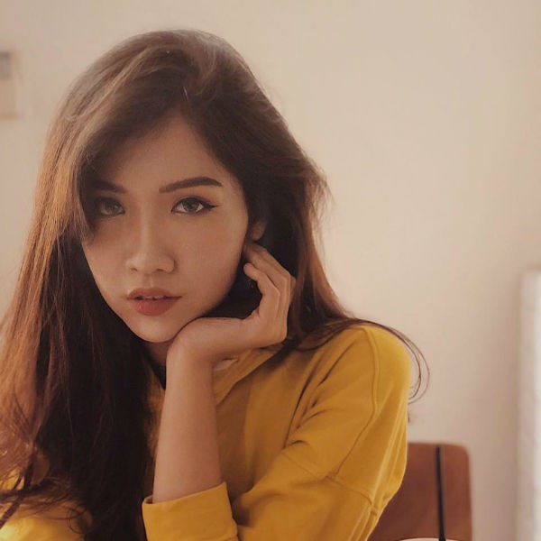 Mặt mộc đời thường xinh đẹp của tân 'nữ hoàng chuyển giới Việt Nam' - ảnh 11