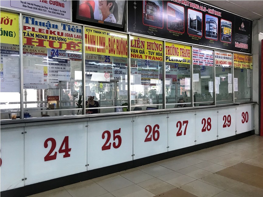 Bến xe lớn nhất TPHCM vắng vẻ ngày giáp Tết - ảnh 3