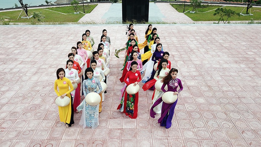 30 người đẹp HHVN giữa biển trời Bình Định - ảnh 8
