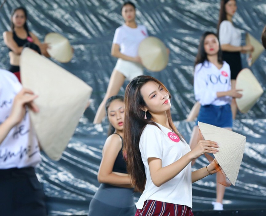 Ngập tiếng cười trong buổi tập chuẩn bị Gala 30 năm Hoa hậu Việt Nam - ảnh 7