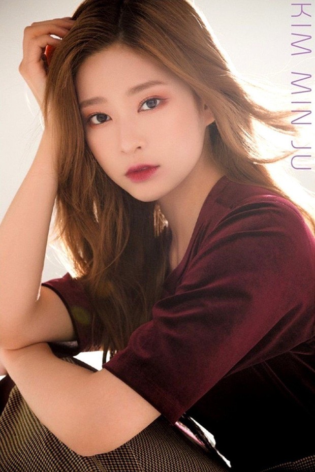 Kim Min Joo được khen xinh đẹp - ảnh 6