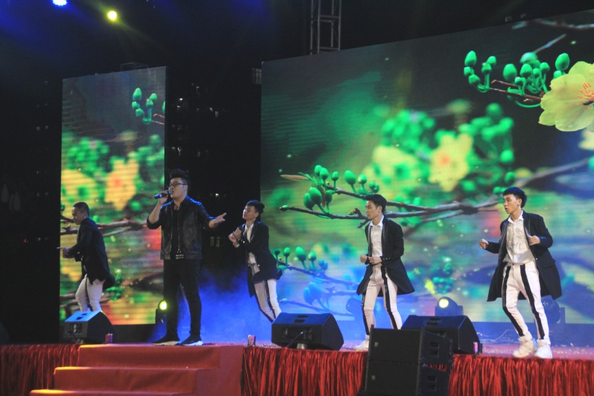 Ca sỹ trẻ