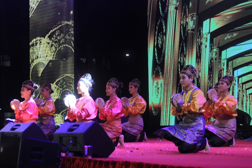 Ca sỹ trẻ
