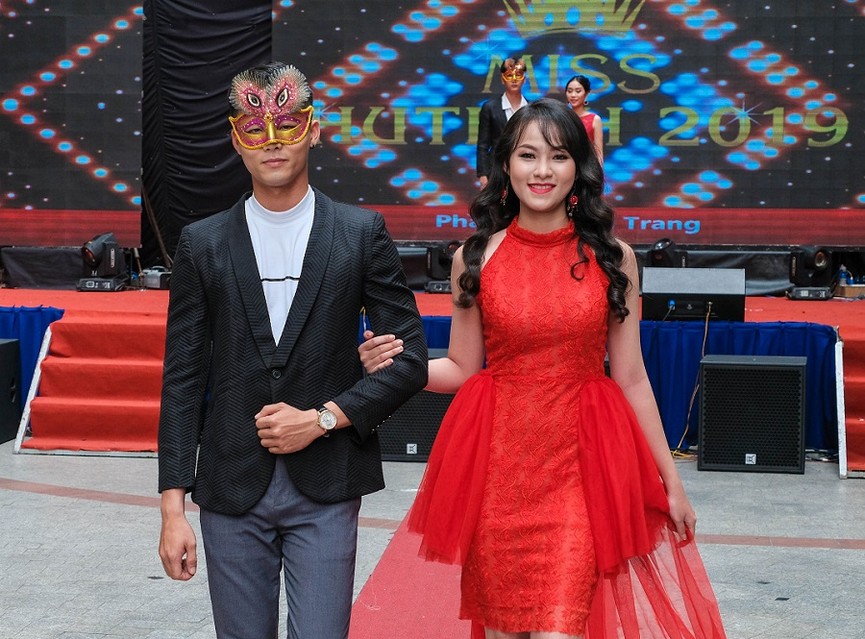 TOP 20 Miss HUTECH rạng ngời trong trang phục thời trang - ảnh 10