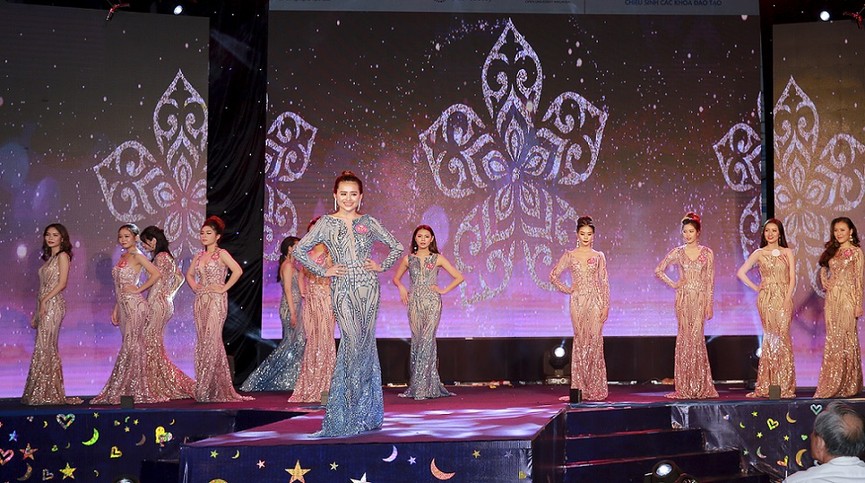 Thanh Khoa đăng quang Hoa khôi “Miss HUTECH 2019” - ảnh 1
