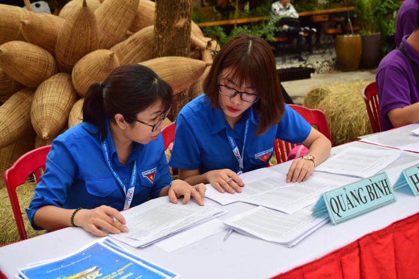 Chuyến xe nghĩa tình đưa hơn 1.500 công nhân từ Sài Gòn về quê đón tết - ảnh 4
